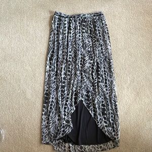 Daniel Rainn Black and Gray Maxi Skirt
